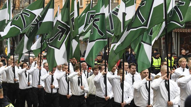 Miembros del Movimiento de Resistencia Nórdica